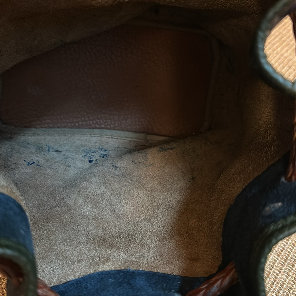 Vintage 1980s Dooney & Bourke all weather pebbled leather drawstring bag - Picture 13 of 14